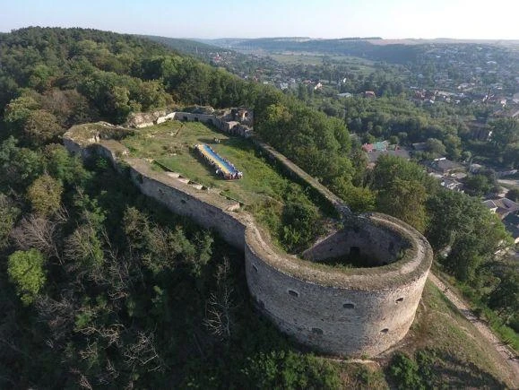Замок в Теребовлі Замок в Теребовлі